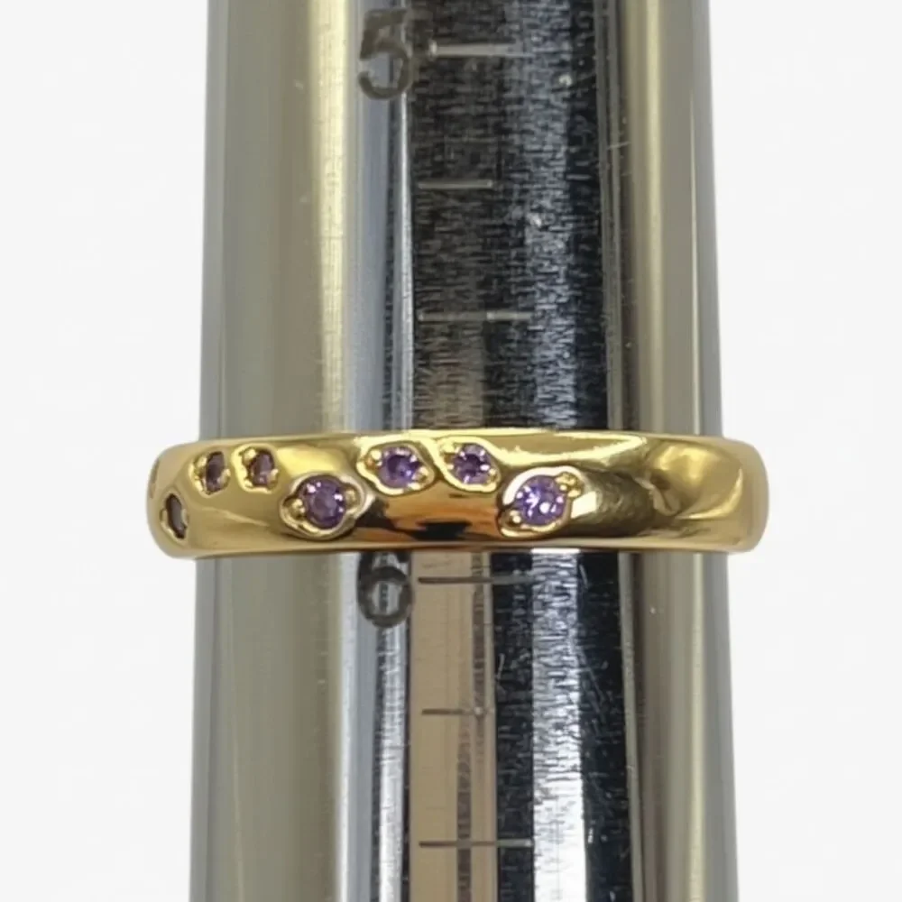 ES Gold Tone Ring Band Tiny Purple Stone Accents Size 5.75 Feminine Minimalist